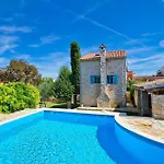 Villa Lui